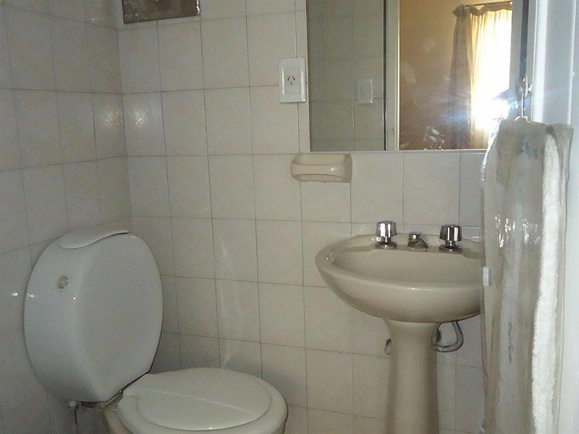 Hotel Rincon Vasco Mendoza Buitenkant foto